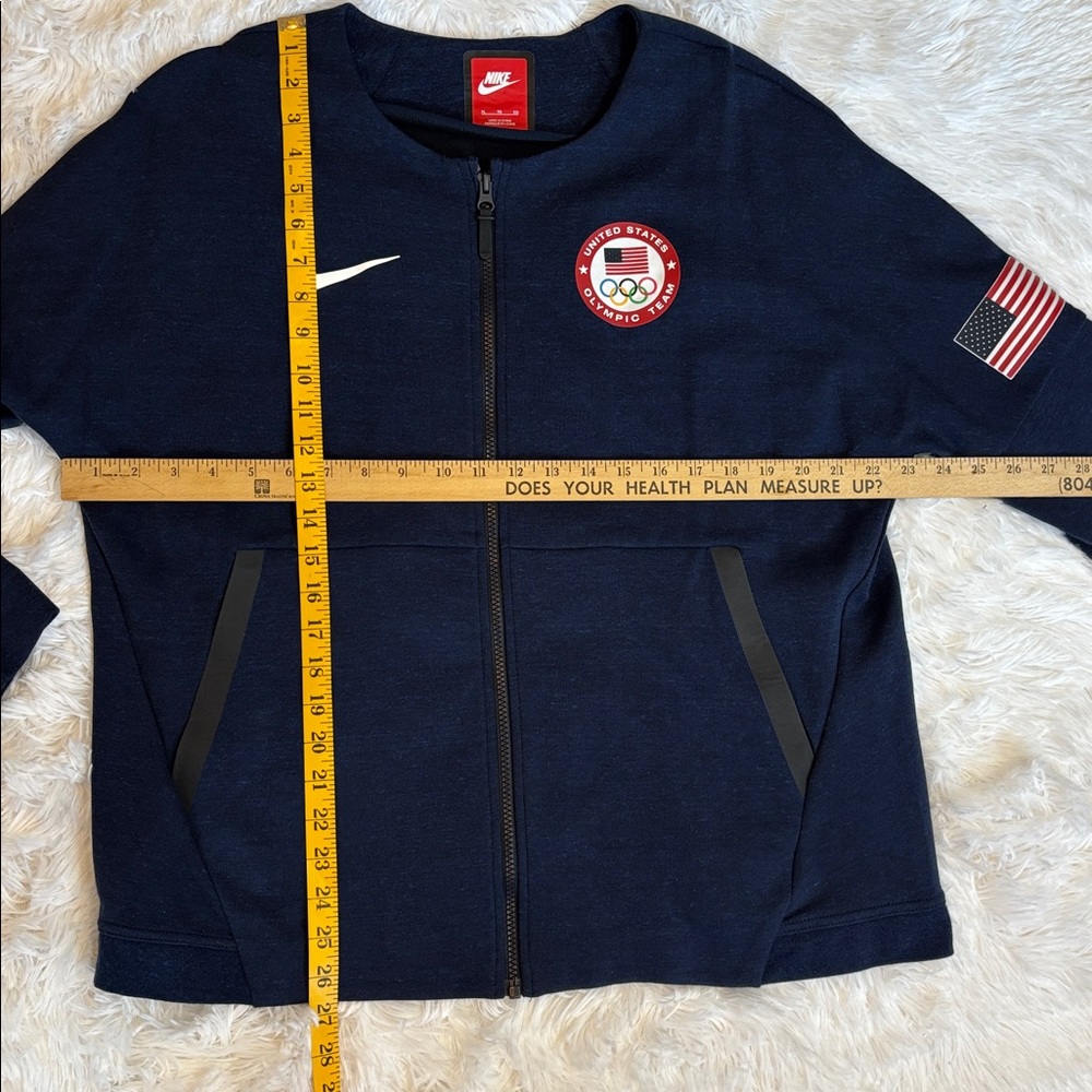 Nike USA Olympic Team Flag Patch Full Zip Tech Fleece Jacket Womens
XLNavy Blue - Picture 6 of 12